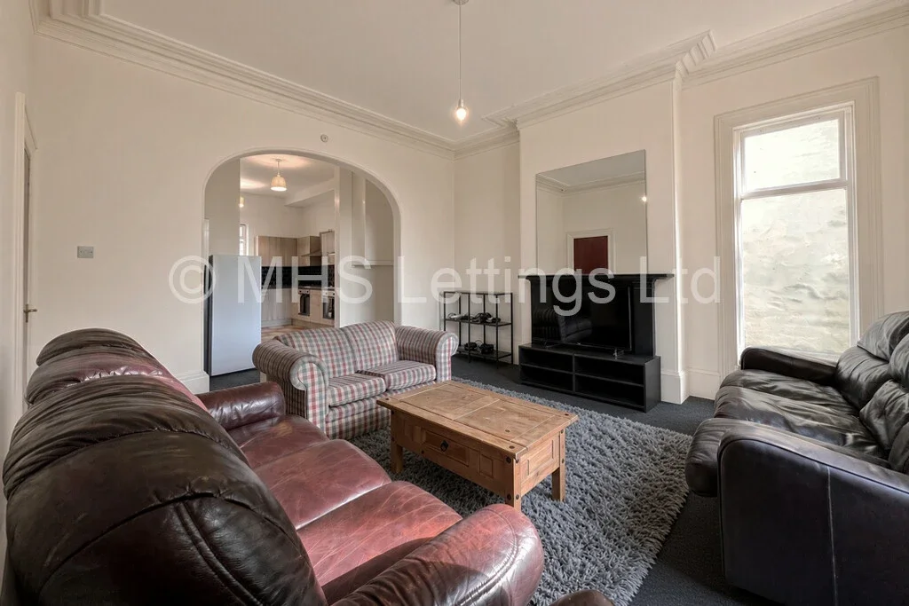 Room Headingley Lane in Leeds