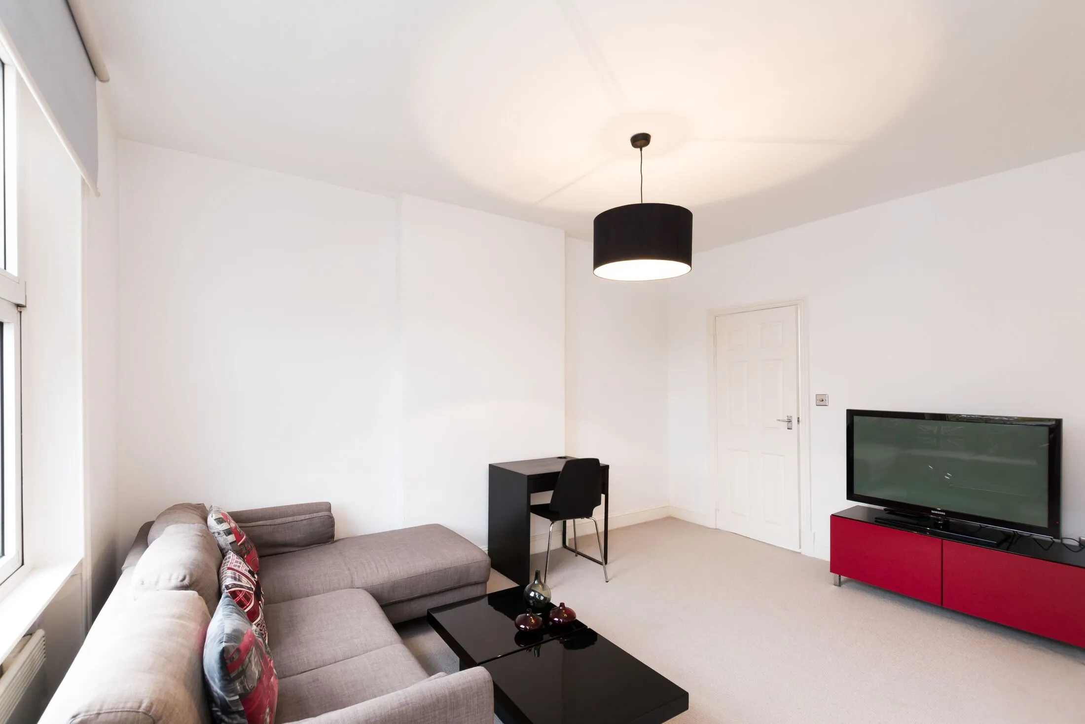 Flat Fulham Road in Greater London