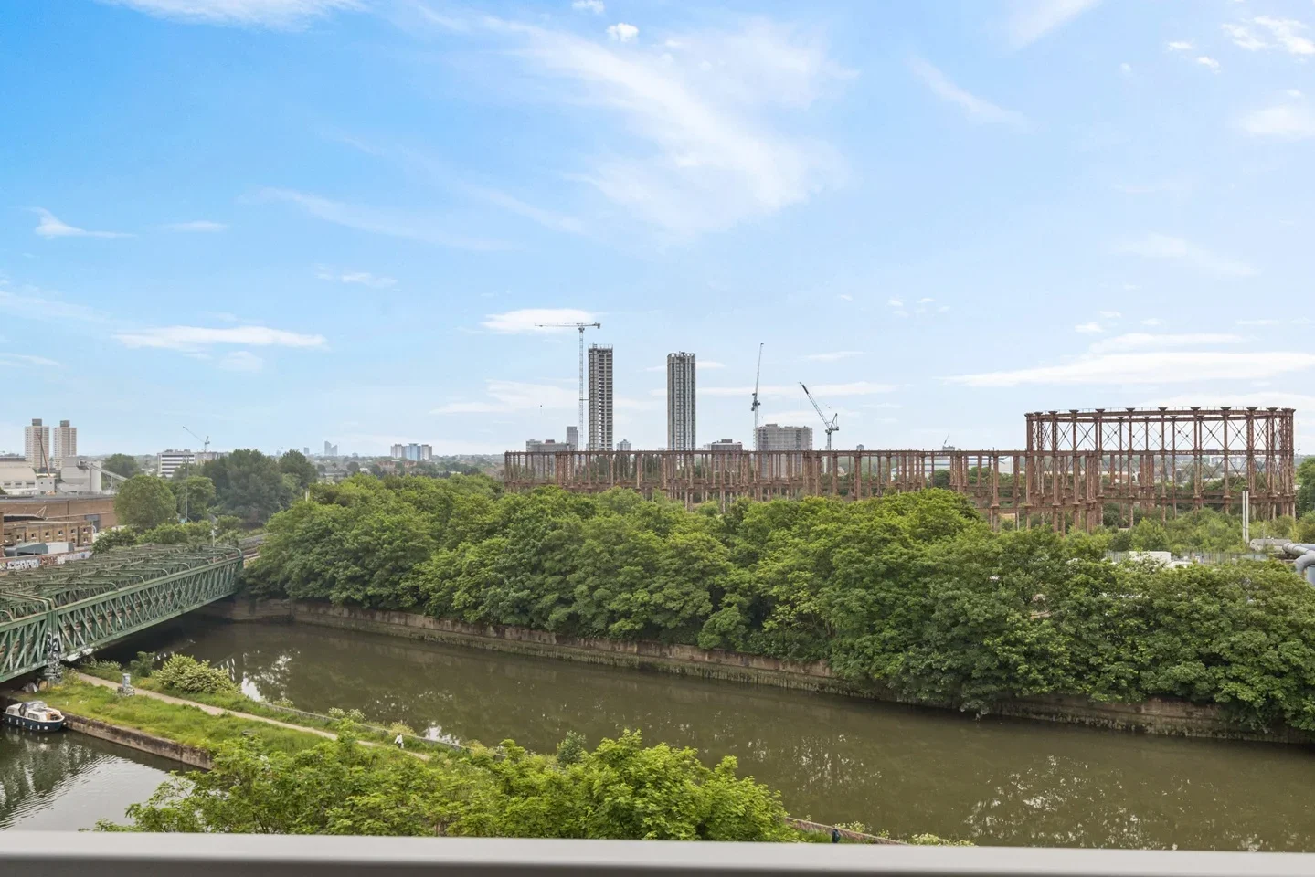 Flat Maltings Close in Greater London