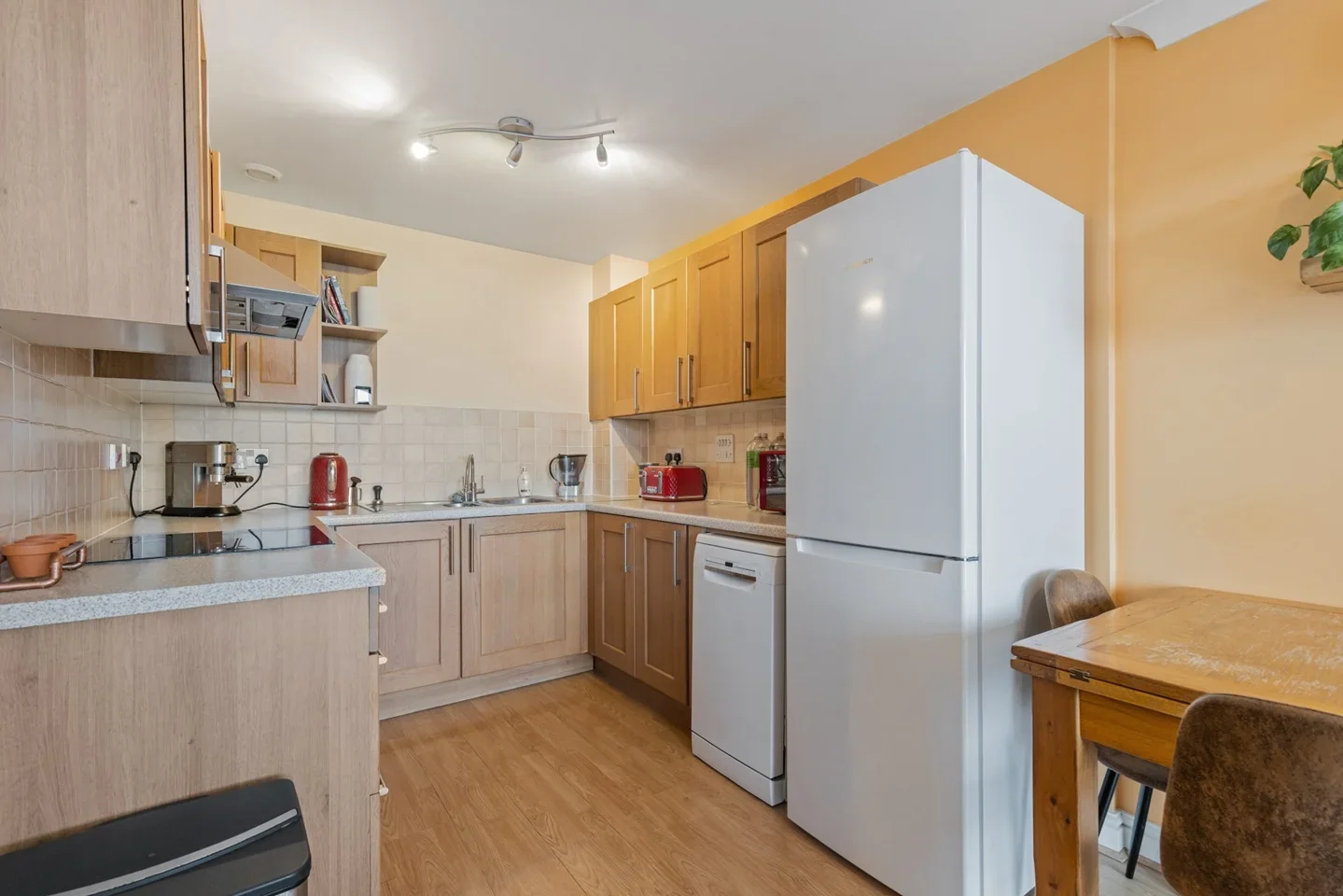 Flat Maltings Close in Greater London