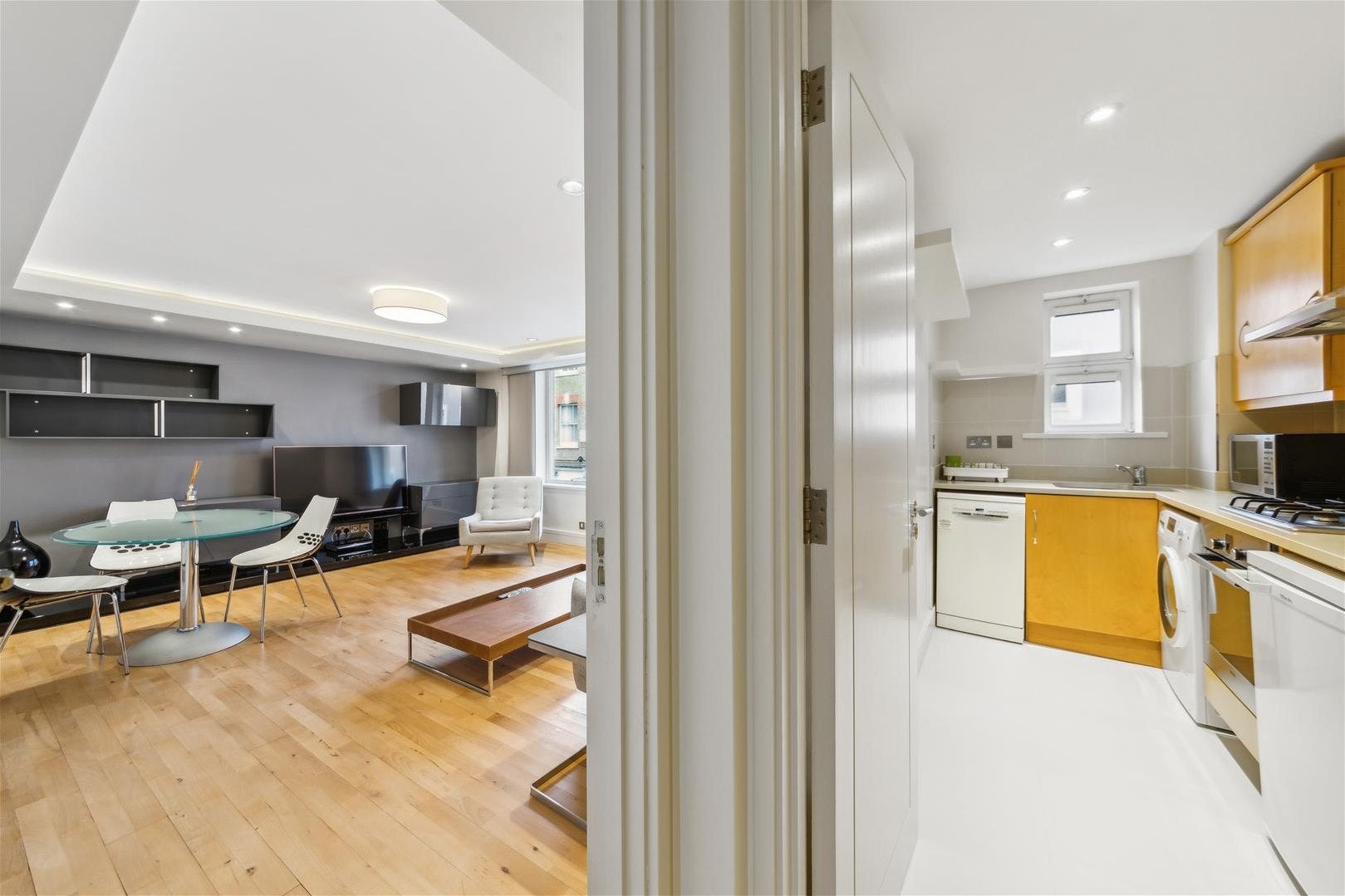 Flat Brompton Road in Greater London
