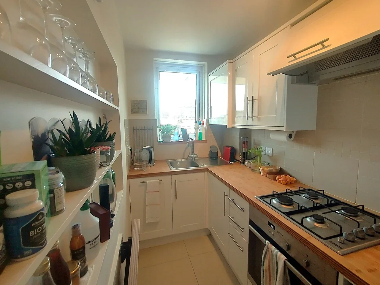 Flat Hurlingham Gardens in Greater London
