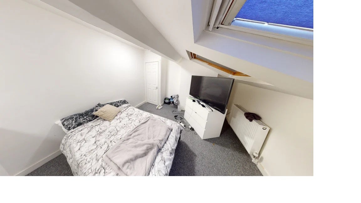 Flat Talbot Avenue in Leeds