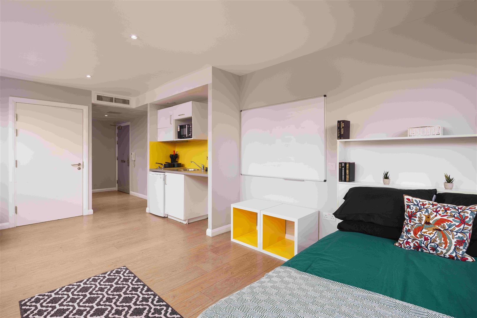Room Virginia Street in Glasgow