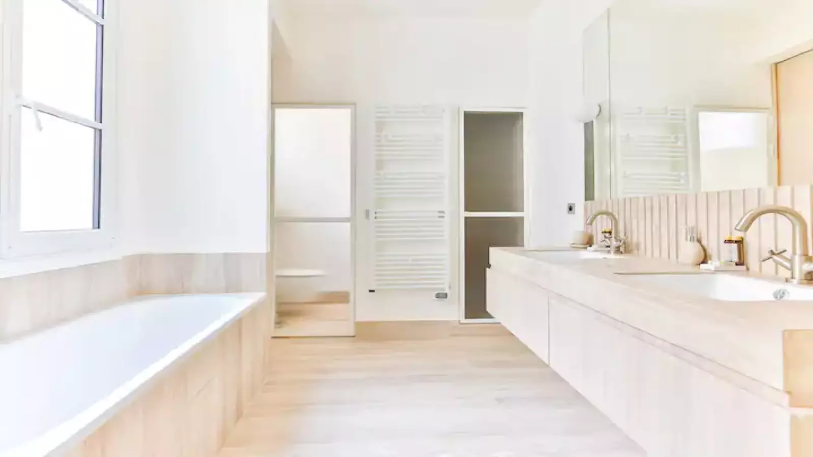 Appartement Rue des Saints-Pères à Paris