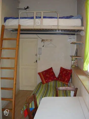 Chambre Rue Robert Caumont à Bordeaux