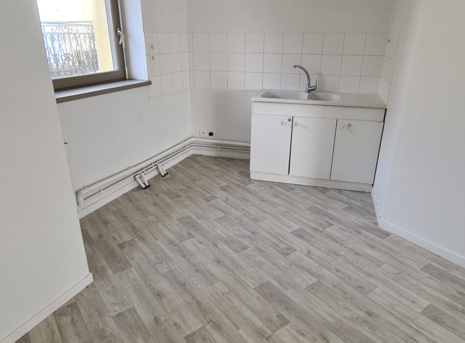 Flat Rue de la Gare in Champdor-Corcelles