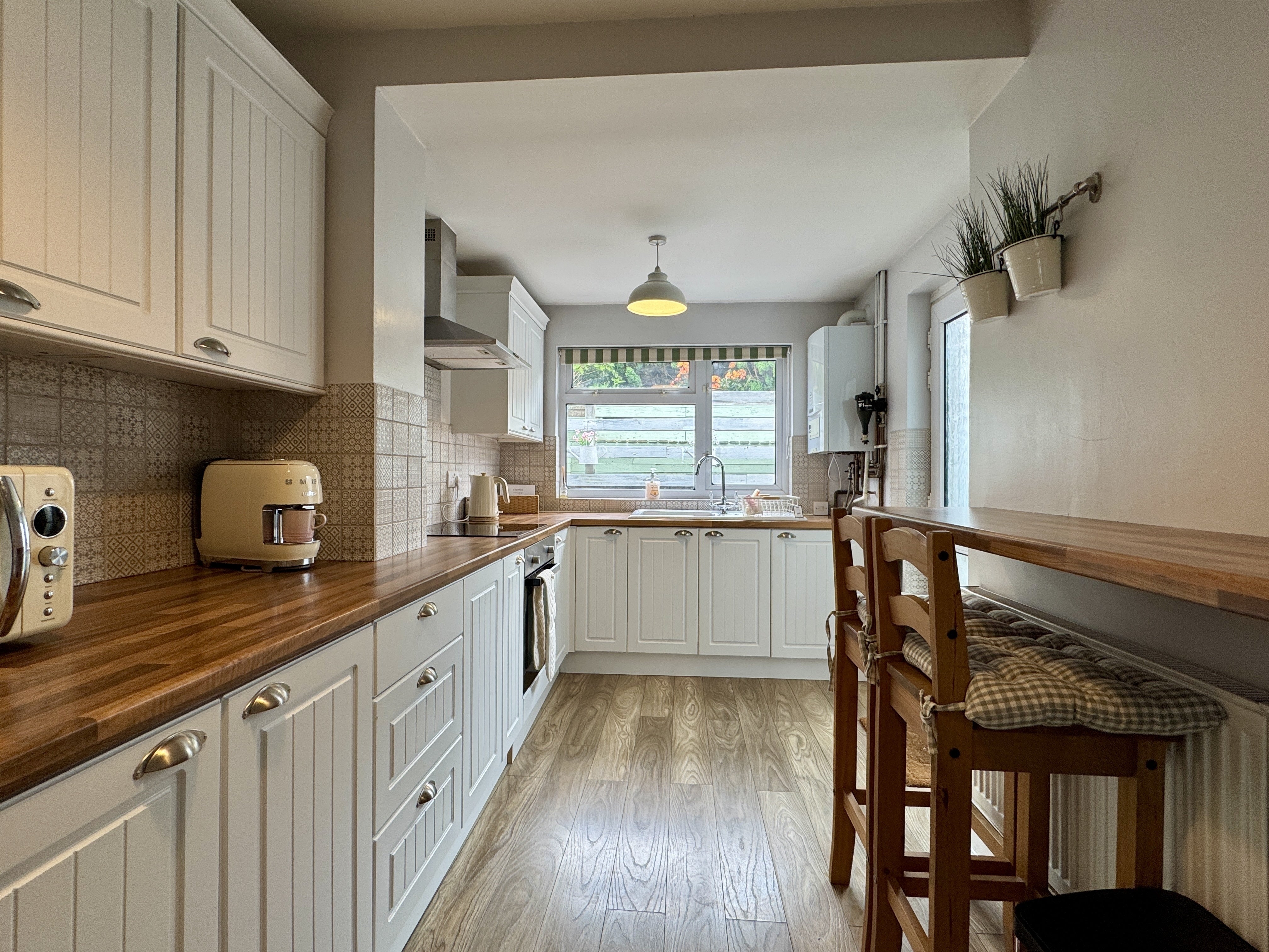 House Heol Llangynnwr in Carmarthen