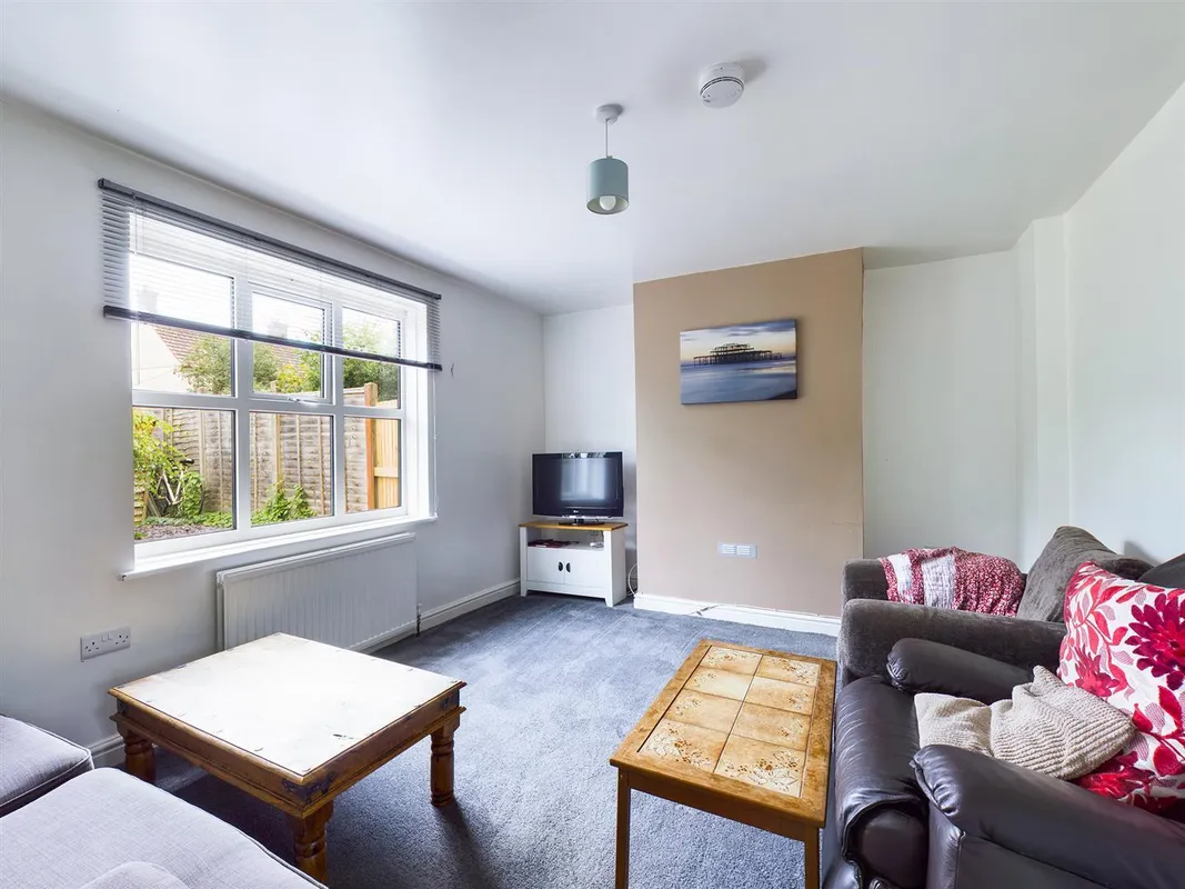 Flat Barcombe Road in Brighton