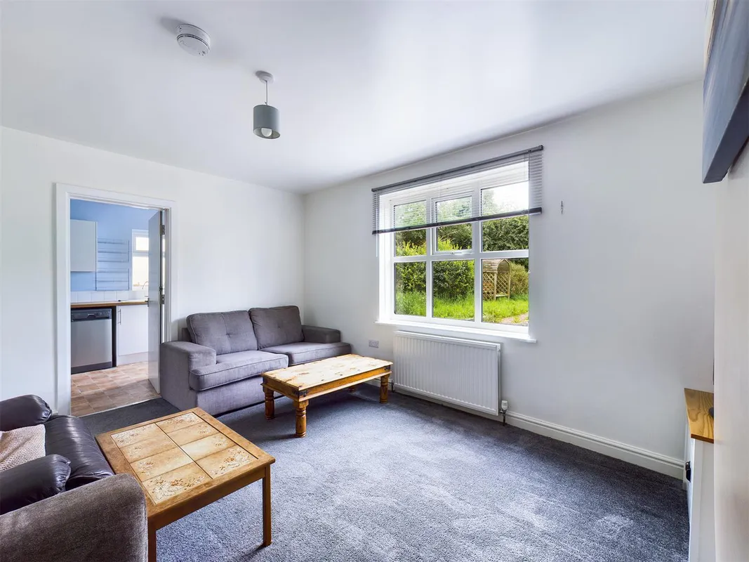 Flat Barcombe Road in Brighton