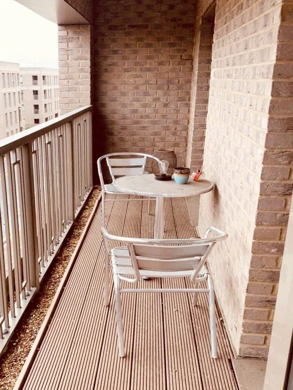 Flat Adenmore Road in Greater London