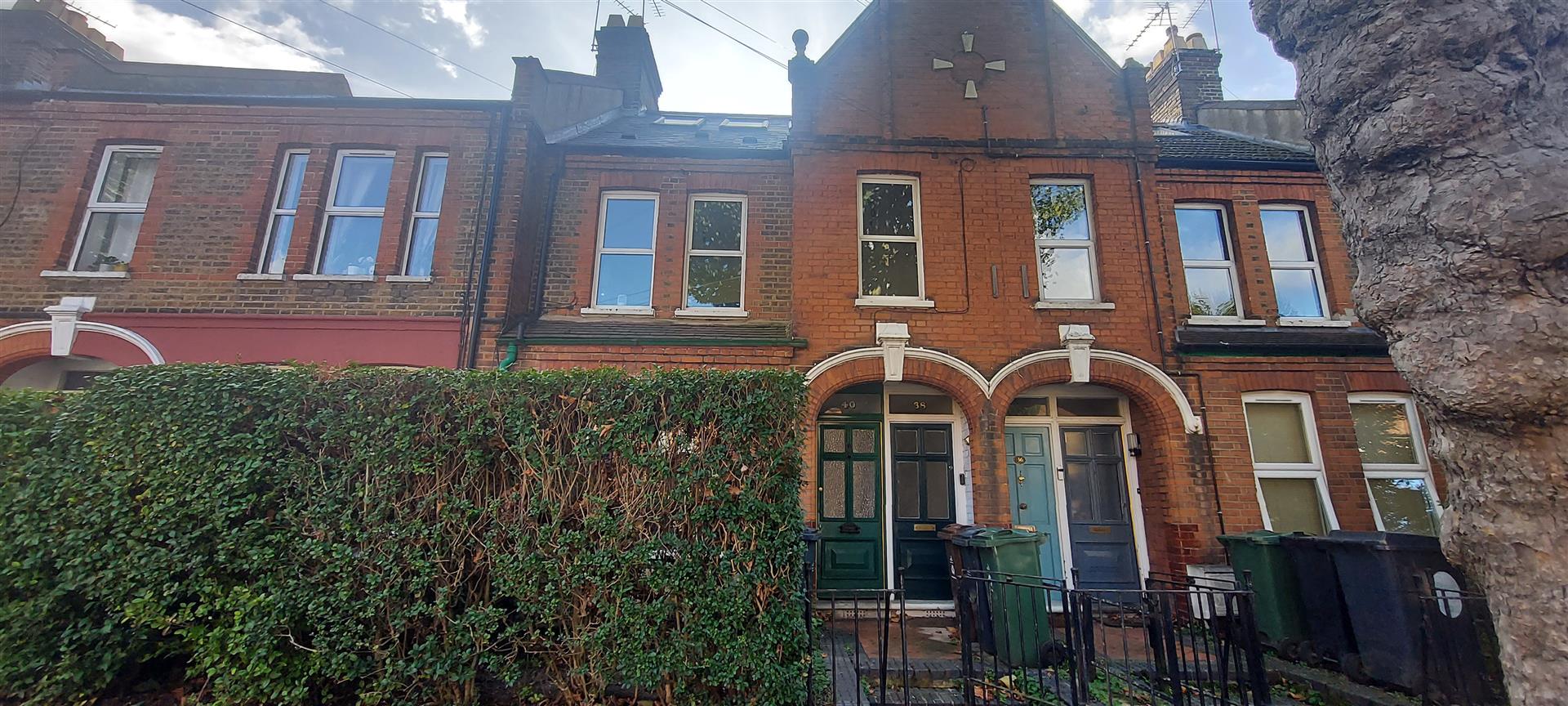 House Chewton Road in Greater London