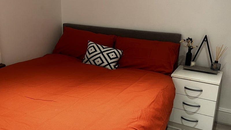 Room Ballater Road in Greater London