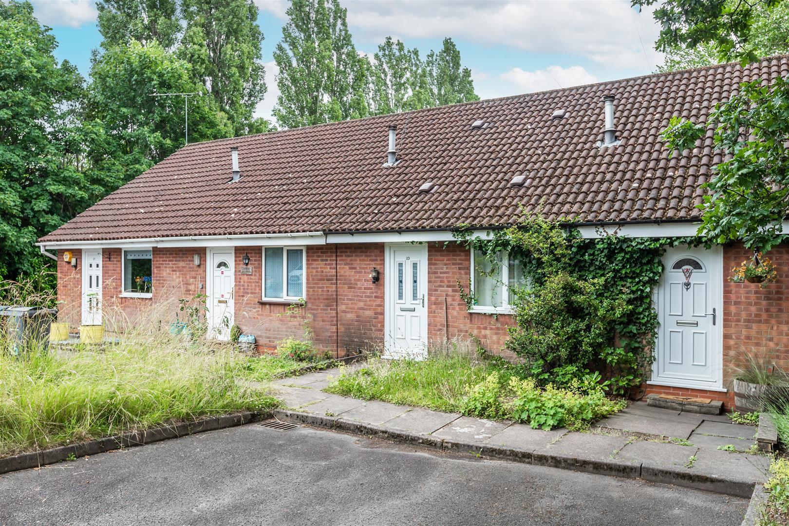 House Raddlebarn Farm Drive in Birmingham