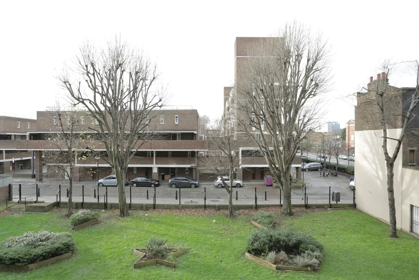 Room Pitsea Street in Greater London