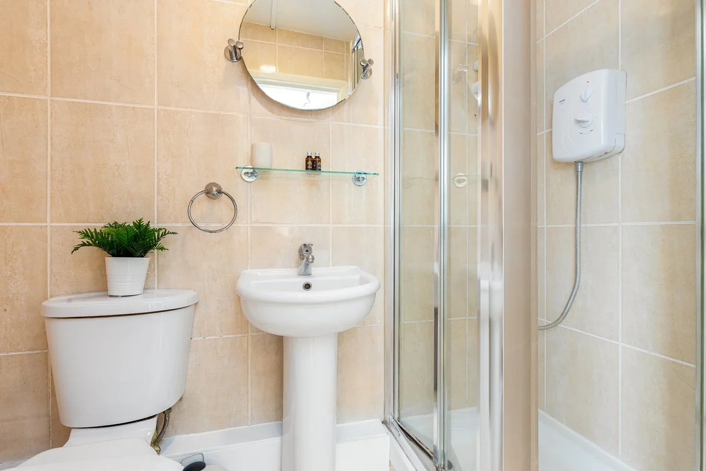Room Leinster Gardens in City of Westminster