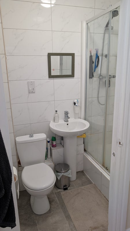 Room Nella Road in Greater London