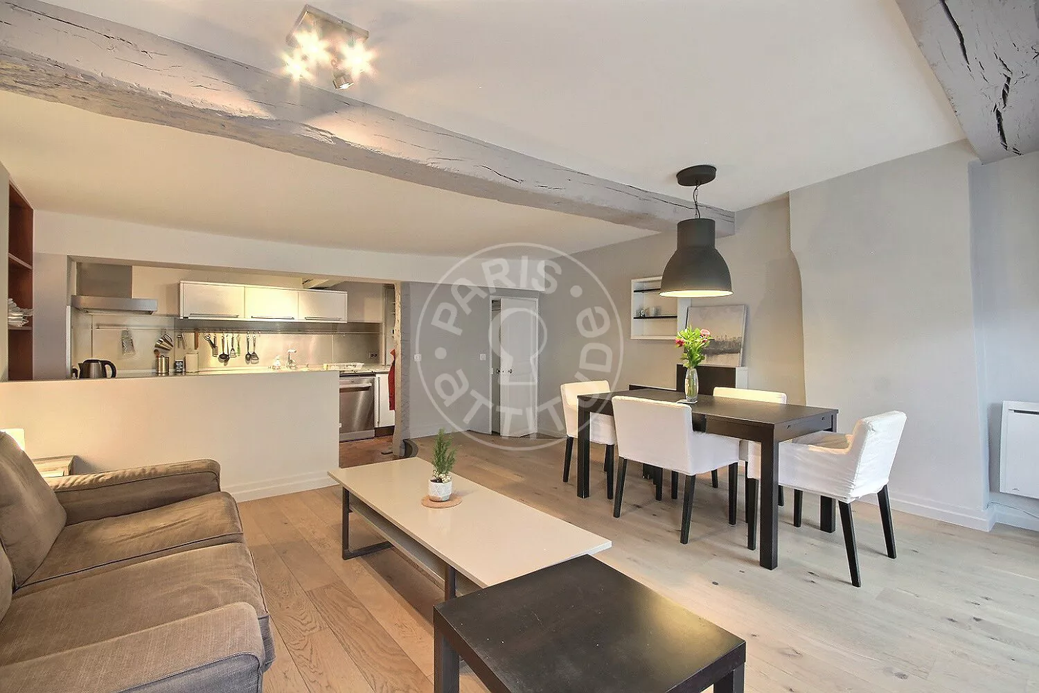 Appartement Rue Tiquetonne à Paris