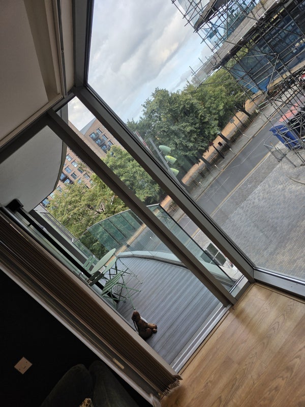 Room Daneland Walk in Greater London