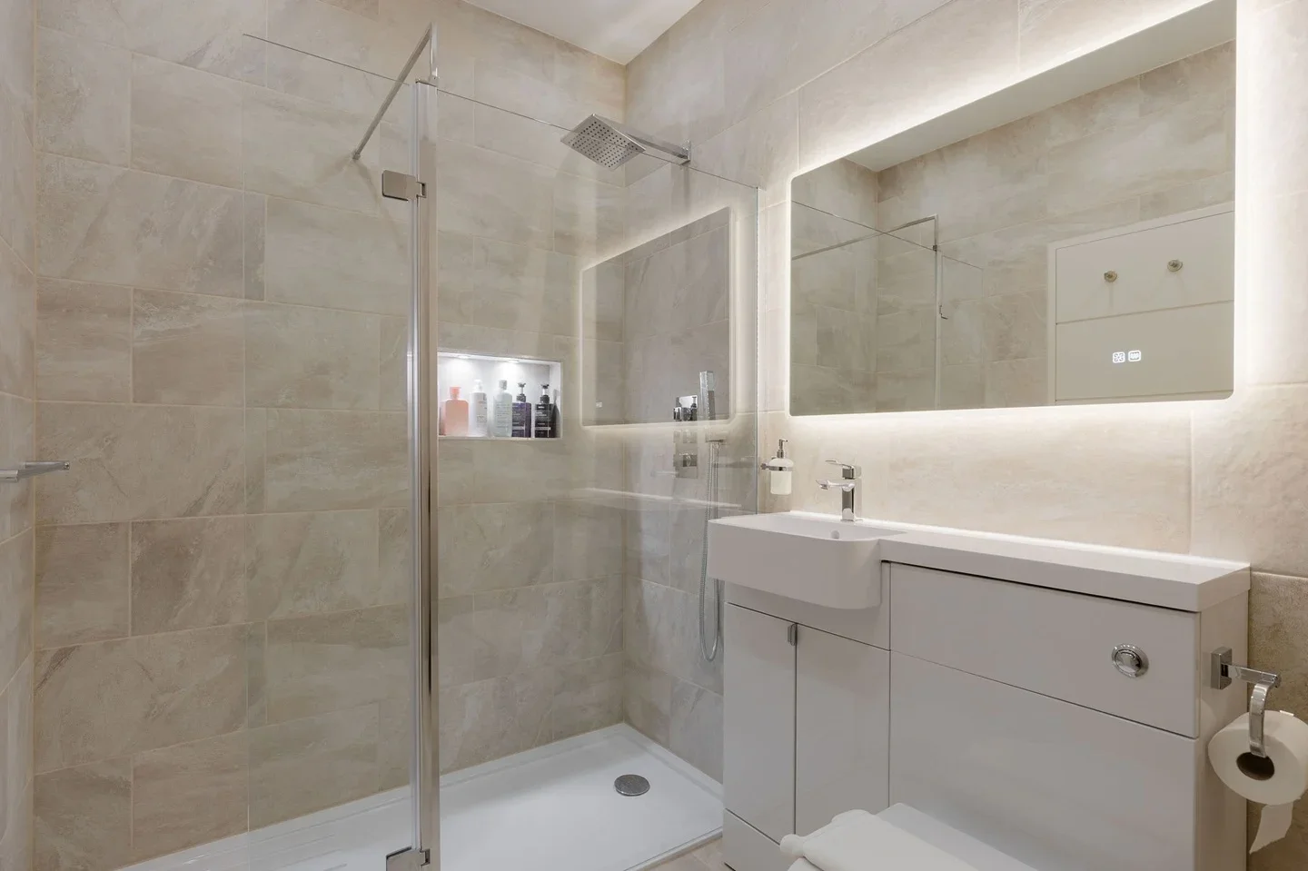 Flat Ovington Square in Greater London