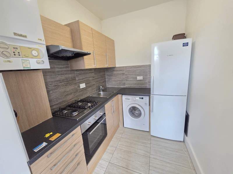 Flat Palace Road in Greater London