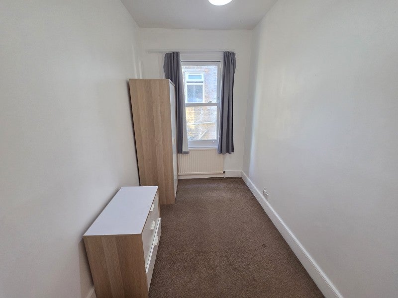 Flat Palace Road in Greater London