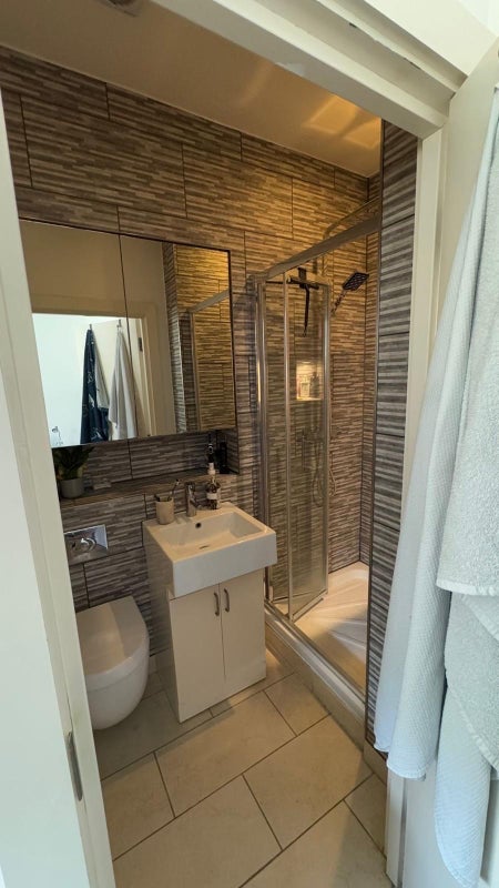 Room Hazlewood Mews in Greater London