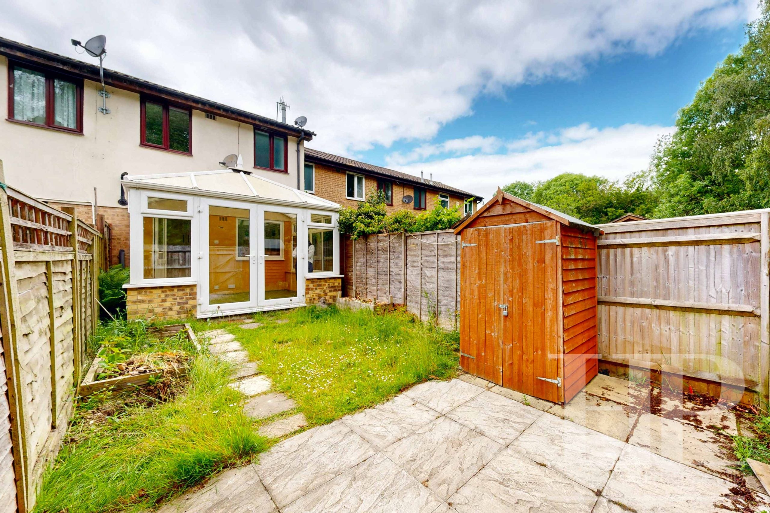 House Ferndown in Crawley