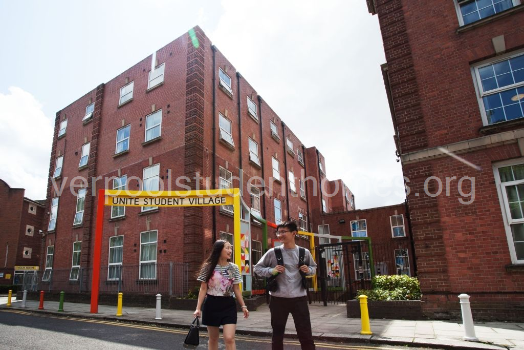 Flat Shaw Street in Liverpool