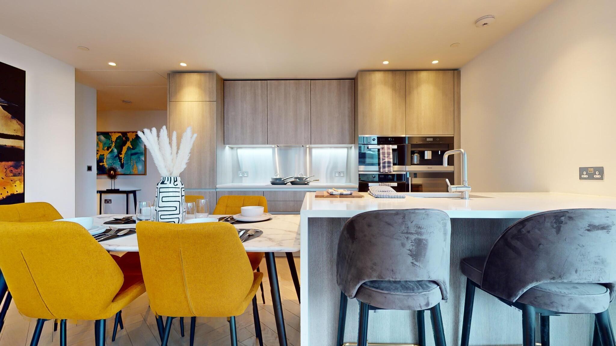 Flat Hearn Street in Greater London