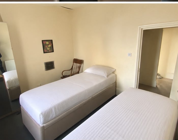 Room Stroud Green Road in Greater London