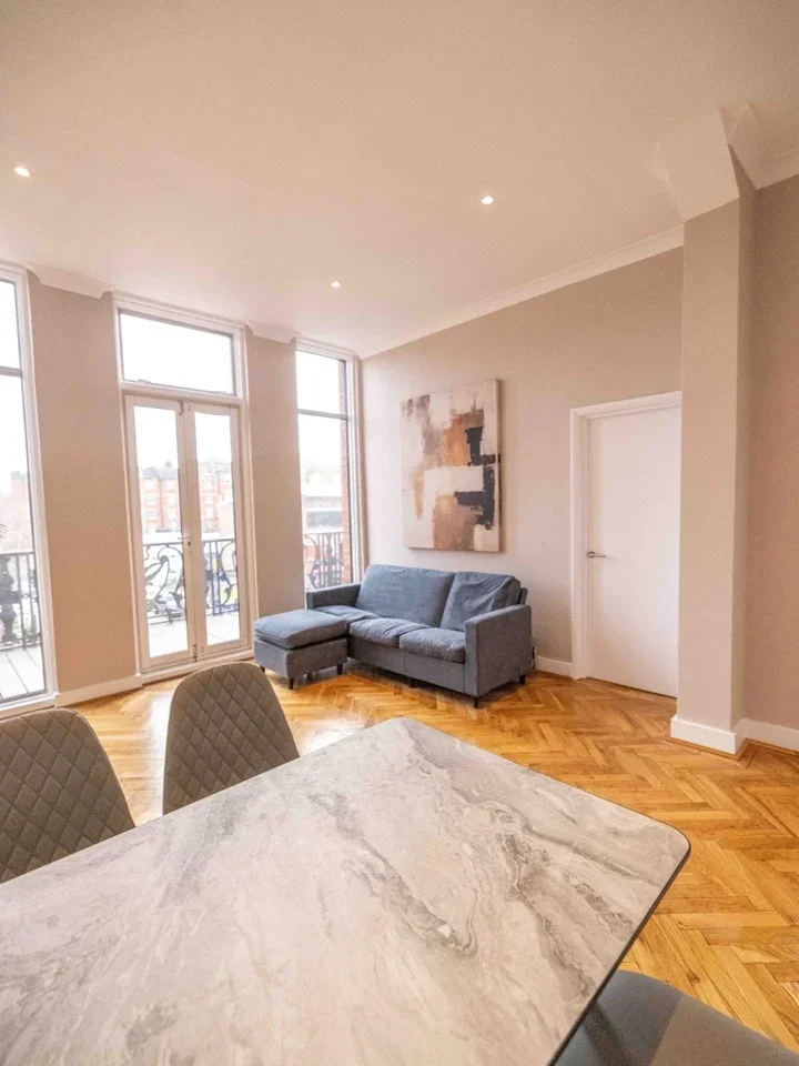 Flat Hackney Road in Greater London