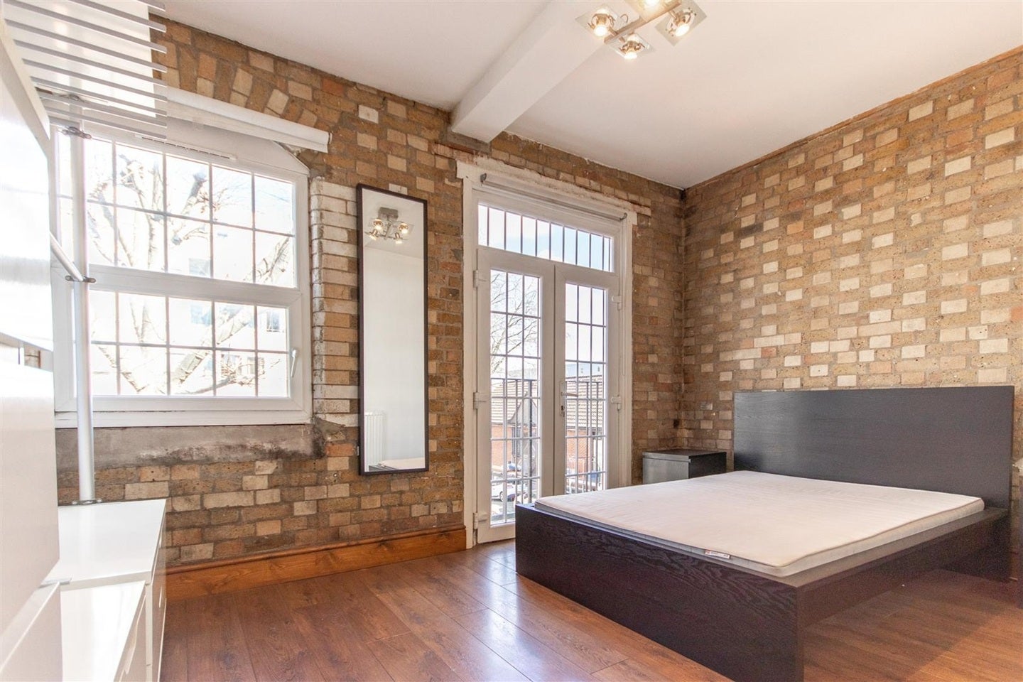 Flat Netley Street in Greater London