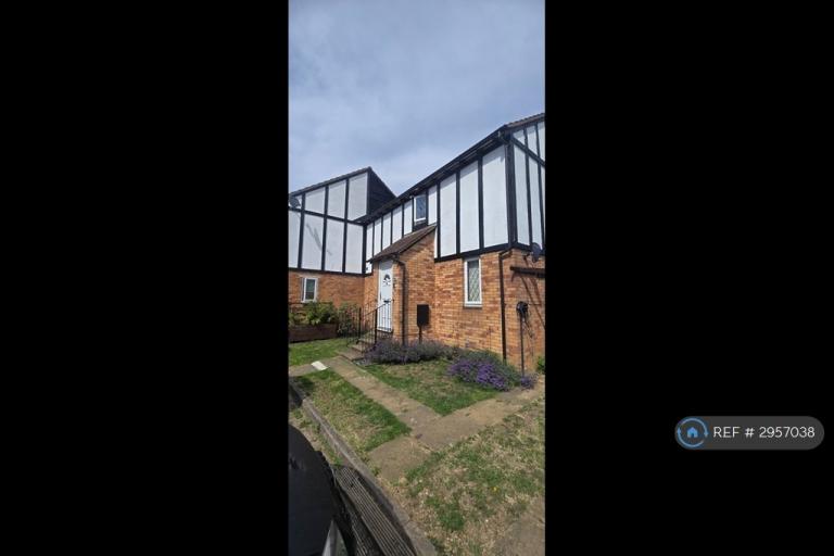 House Buttermere Close in Greater London