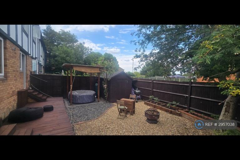 House Buttermere Close in Greater London