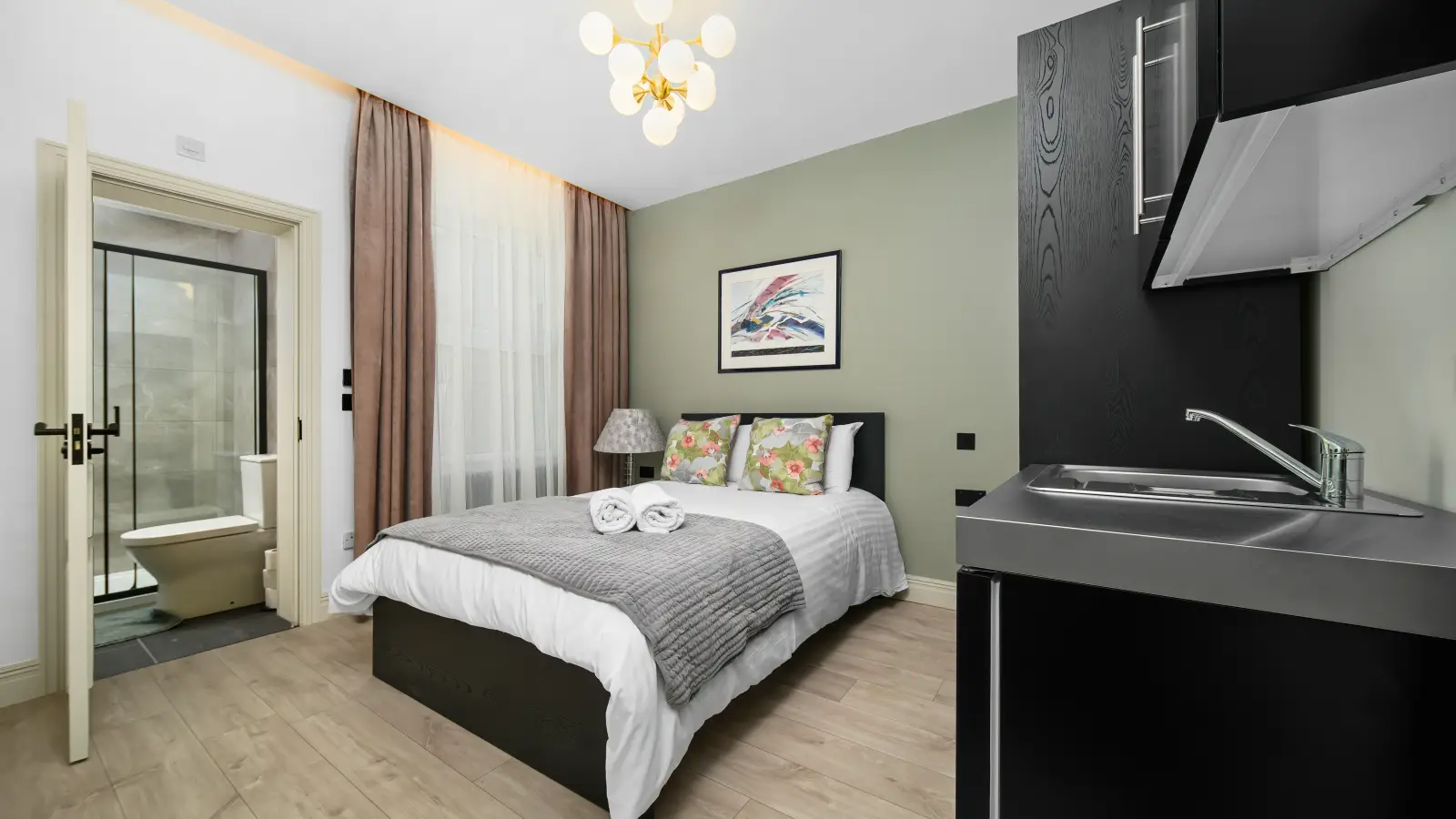 Flat Meadow Place in Greater London