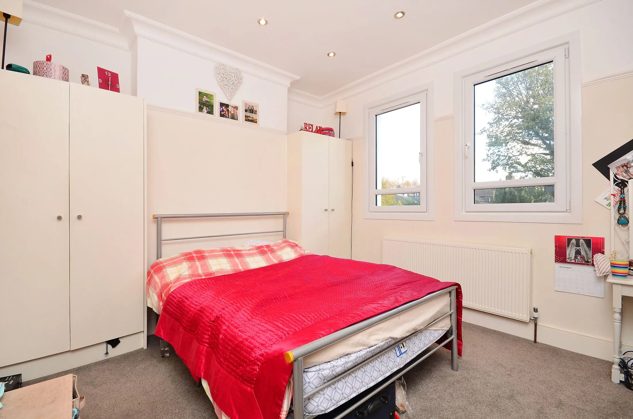 Flat Merton Road in Greater London