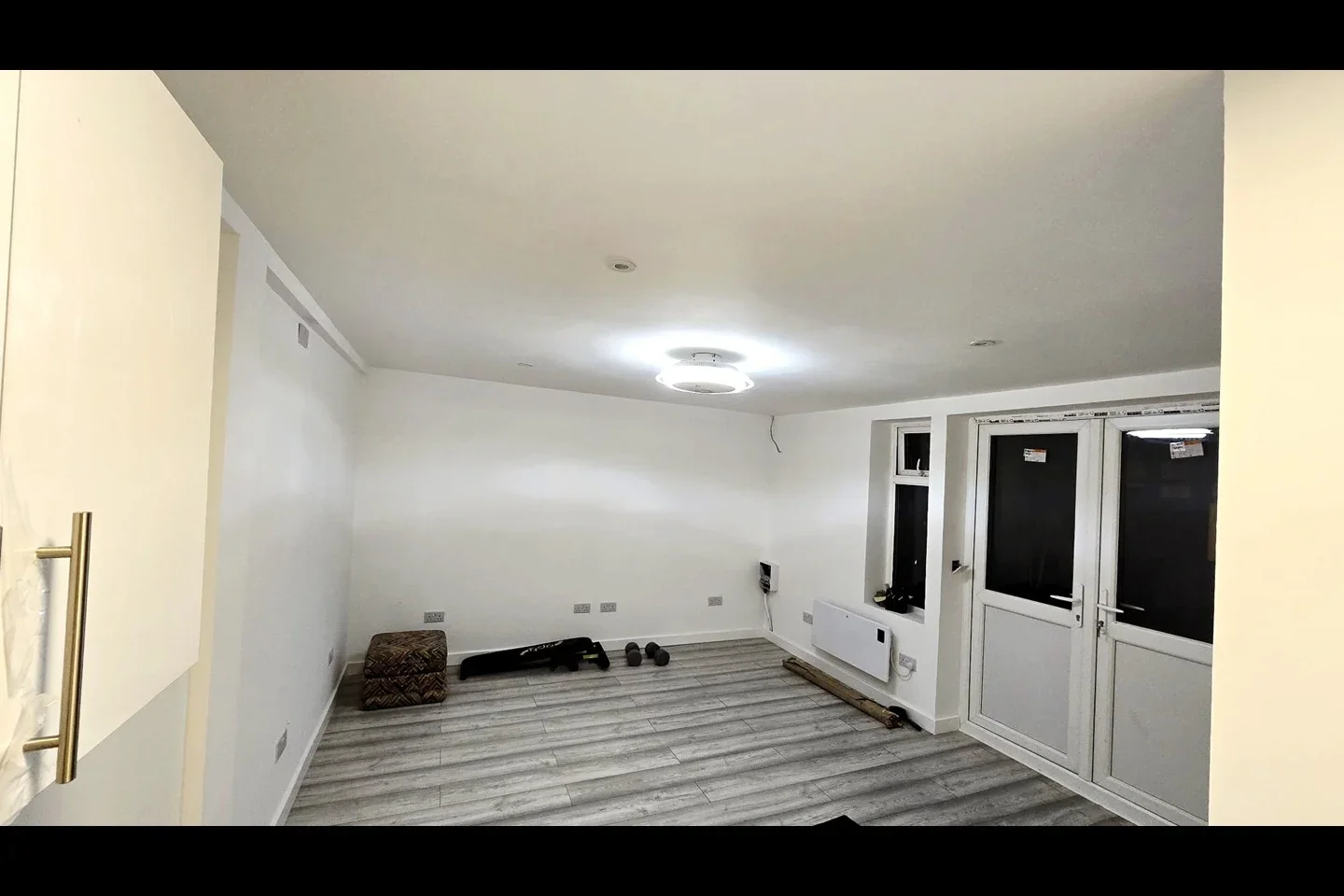 Flat Spencer Road in Slough