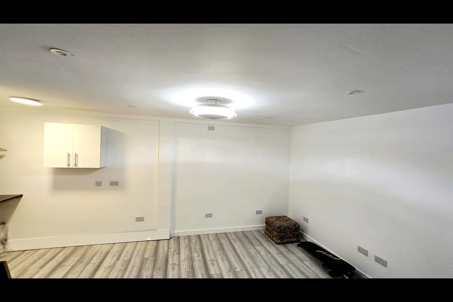 Flat Spencer Road in Slough