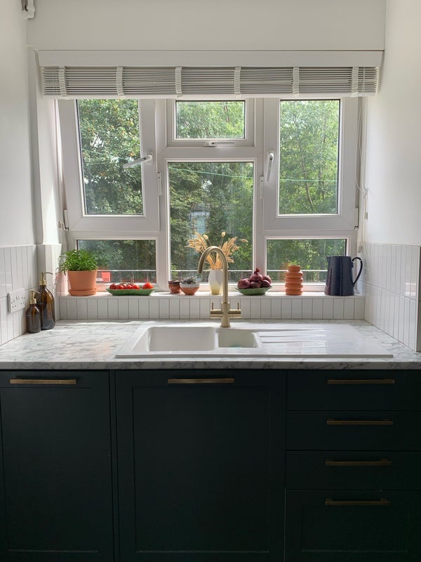 Room Warwick Gardens in Greater London