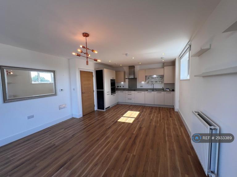 Flat Sidmouth Avenue in Greater London