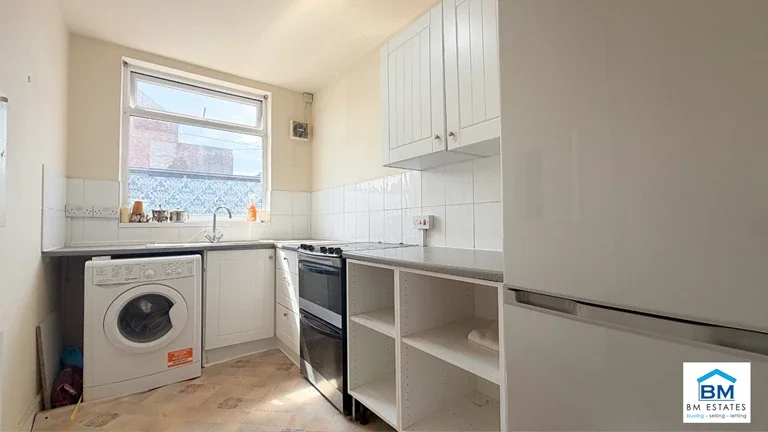 Flat Redcar Road in Leicester