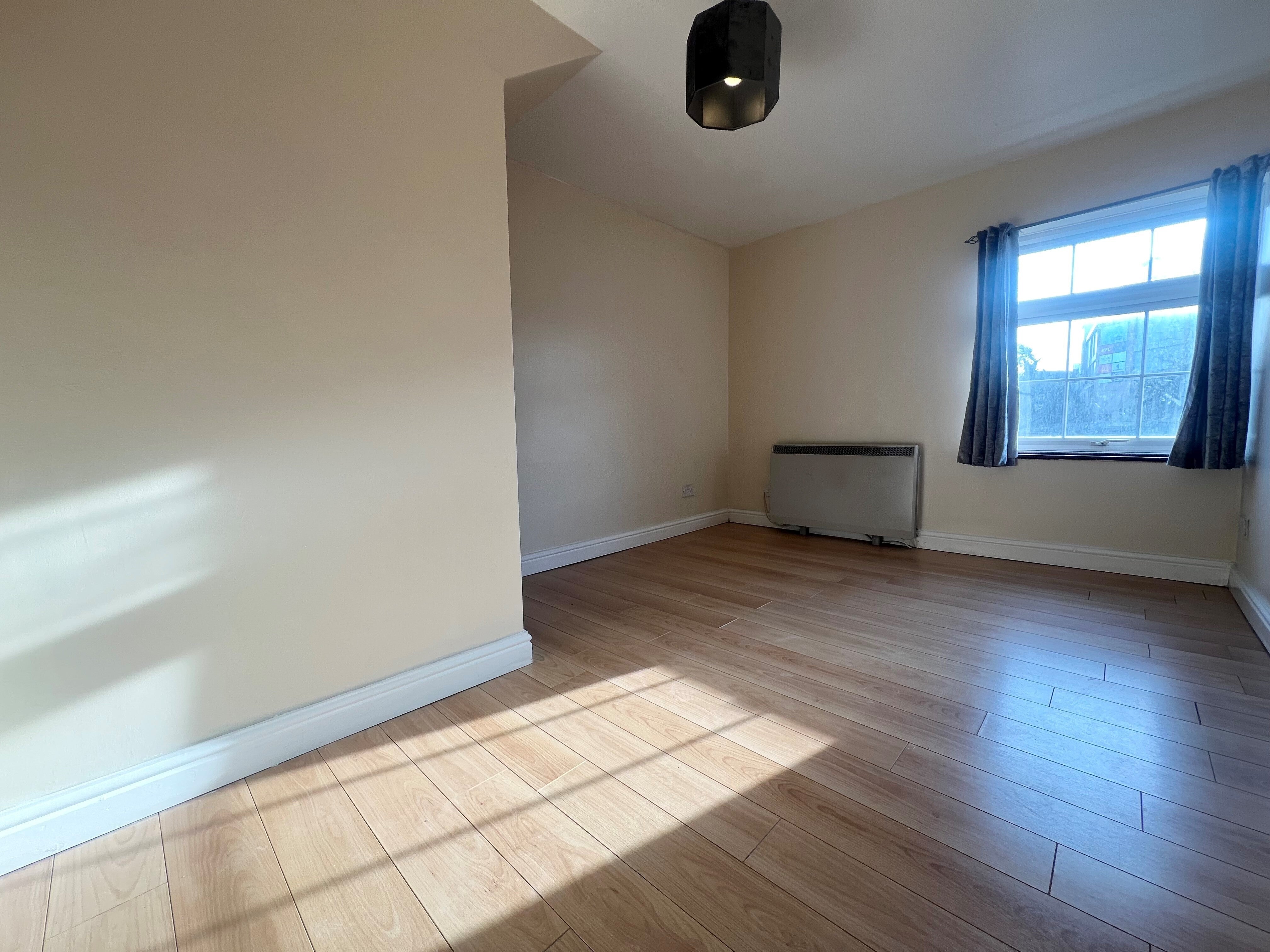 Flat Bromsgrove Road in Redditch