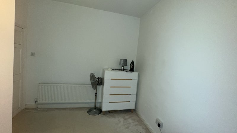Room Loring Street in Manchester