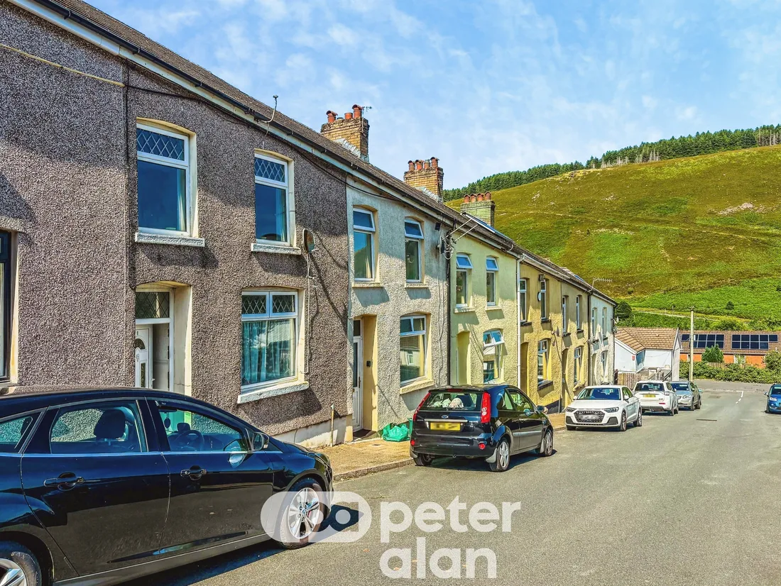 House Wood Street in Maerdy