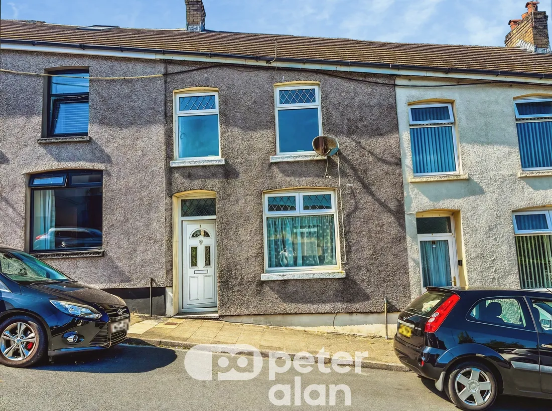 House Wood Street in Maerdy