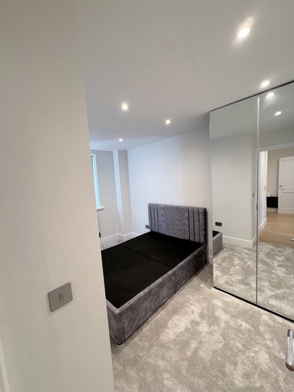 Flat Royal College Street in Greater London