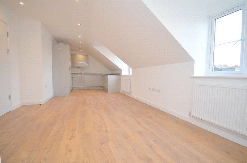 Flat Ockendon Road in Greater London