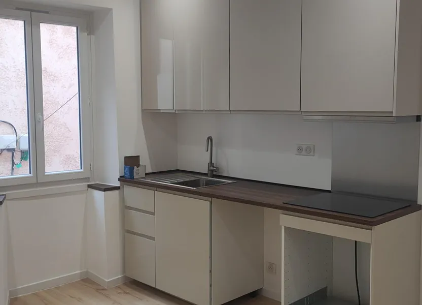 Room Rue François Cinti in Saint-Laurent-du-Var