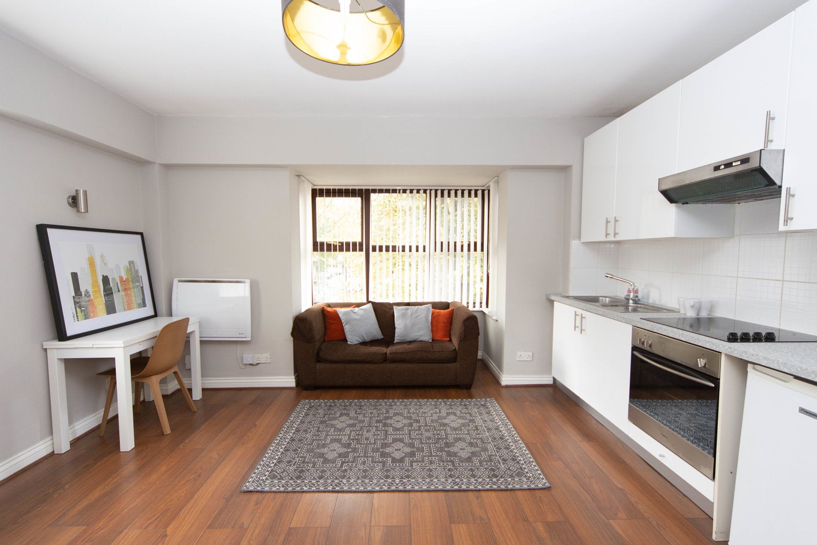Flat West Grove in Cardiff